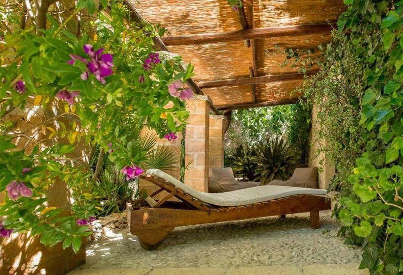 اقامتگاه Baglio La Porta By Geocharme