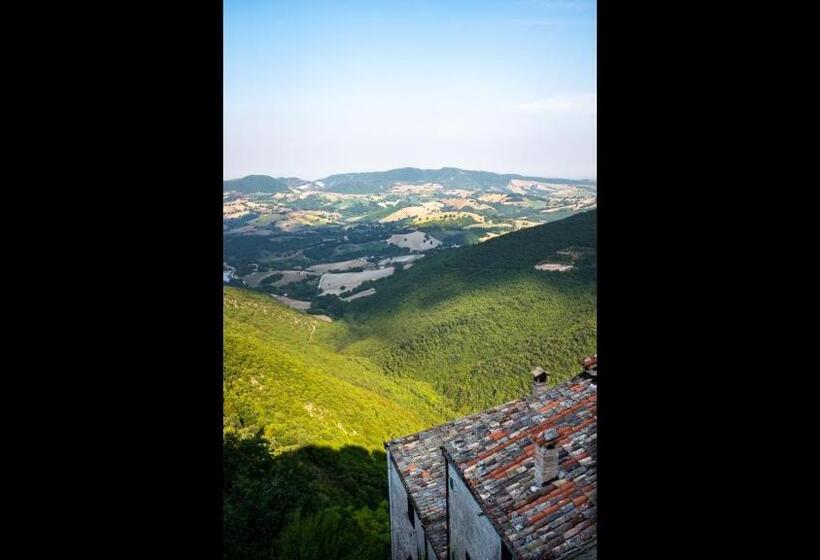 The Italian Countryside   Agriturismo Collina Delle Streghe