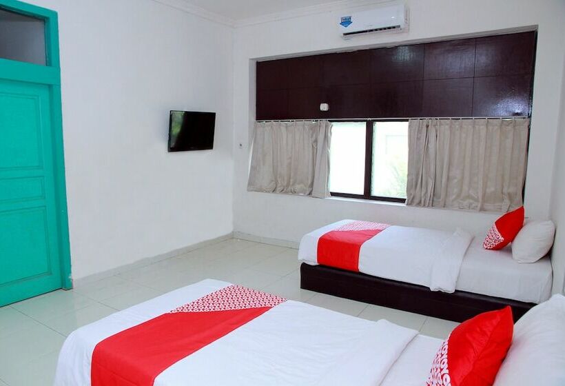 هاستل Grand Wisata Hotel By Oyo Rooms