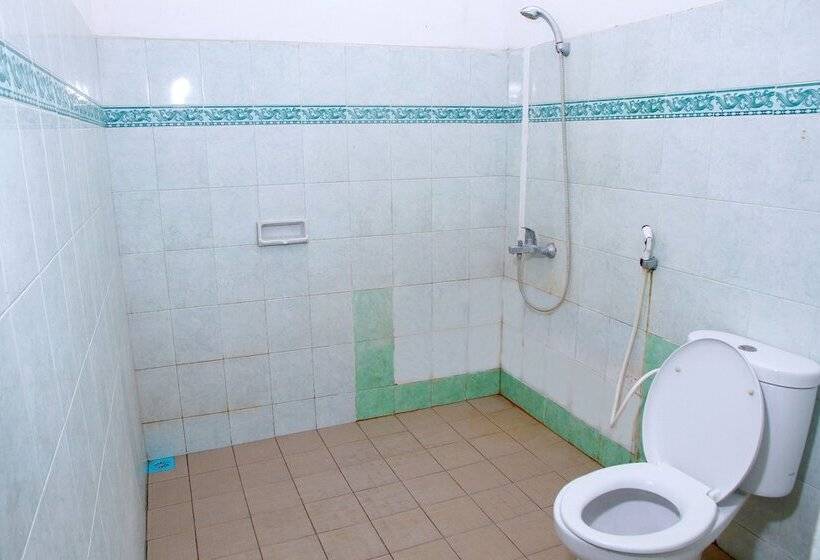 هاستل Grand Wisata Hotel By Oyo Rooms