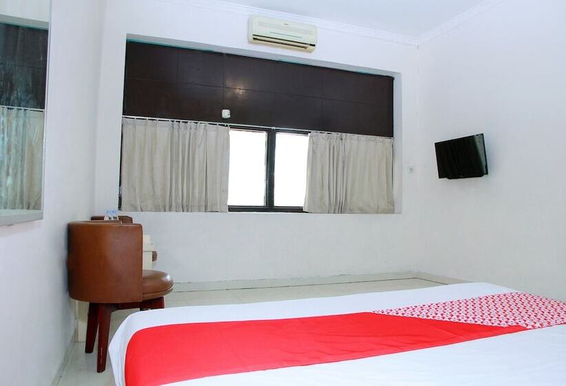 هاستل Grand Wisata Hotel By Oyo Rooms