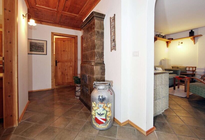 Fascinating Cottage In Bellamonte With Sauna