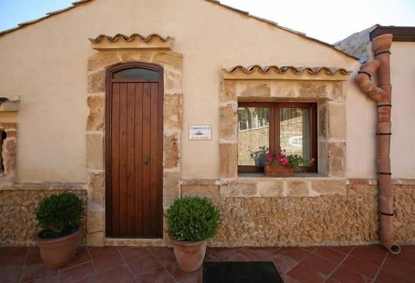 مسافرخانه Casale Del Golfo