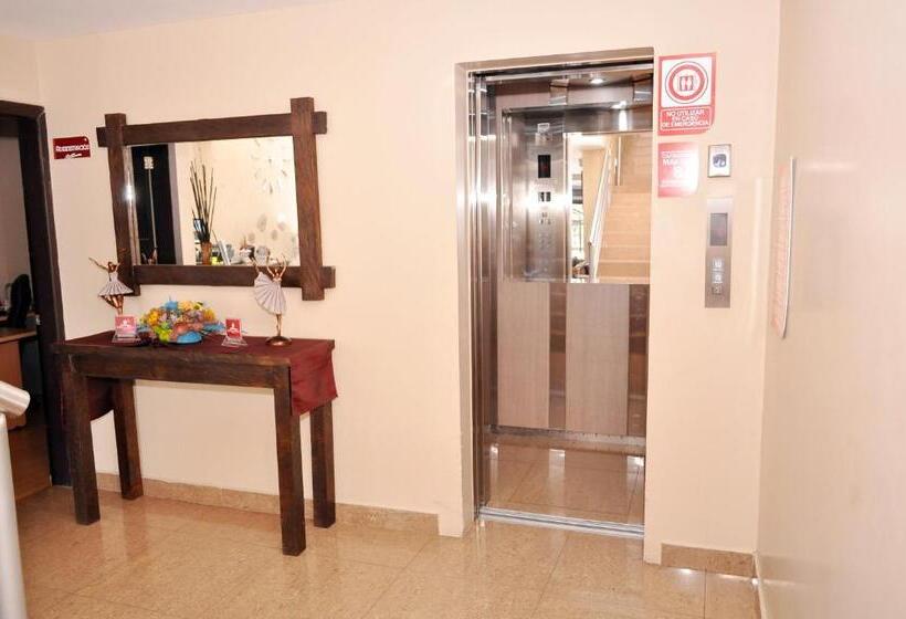 هتل De Las Américas   Ambato