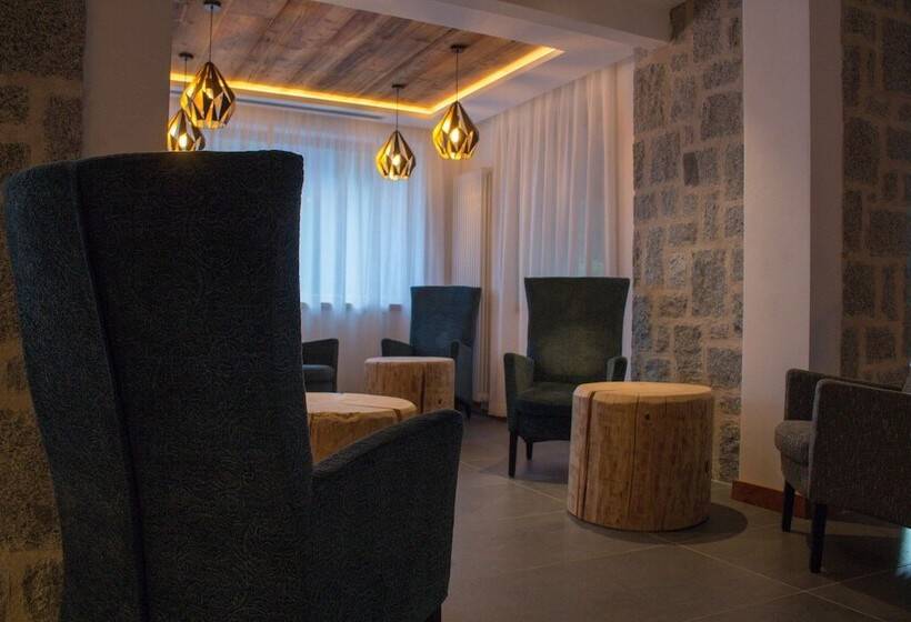 هتل Edelweiss Alpine Nature