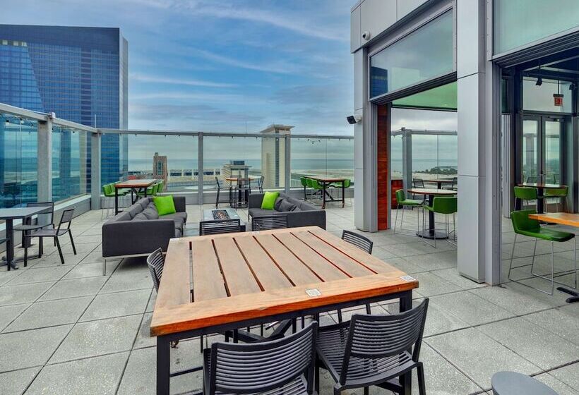 בית מלון כפרי Hilton Garden Inn Chicago Mccormick Place