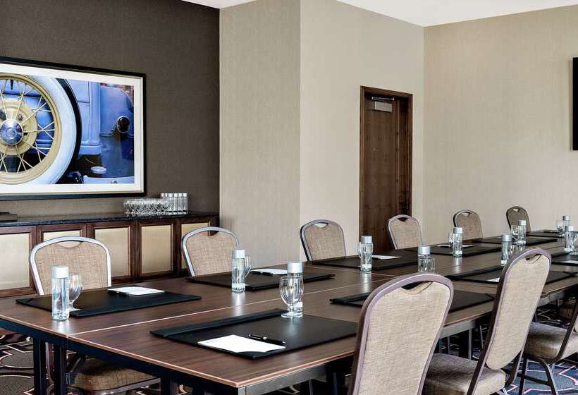 בית מלון כפרי Hilton Garden Inn Chicago Mccormick Place
