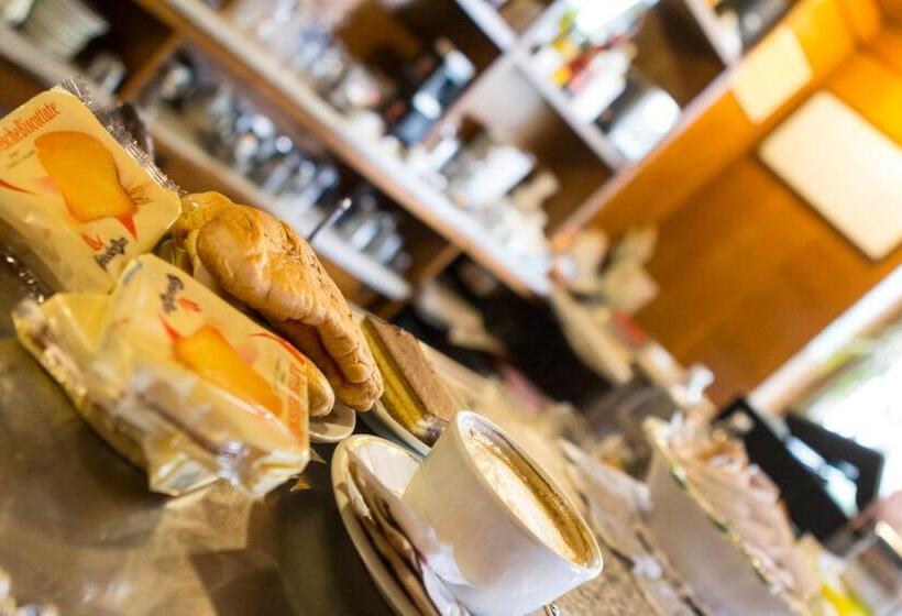 هتل Ristorante San Carlo