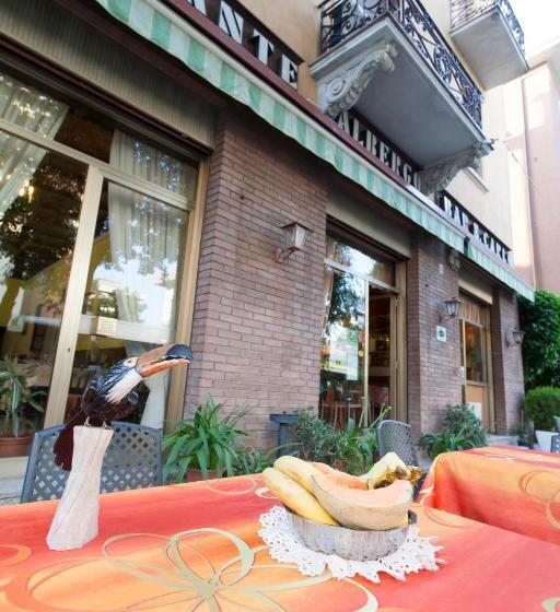 هتل Ristorante San Carlo