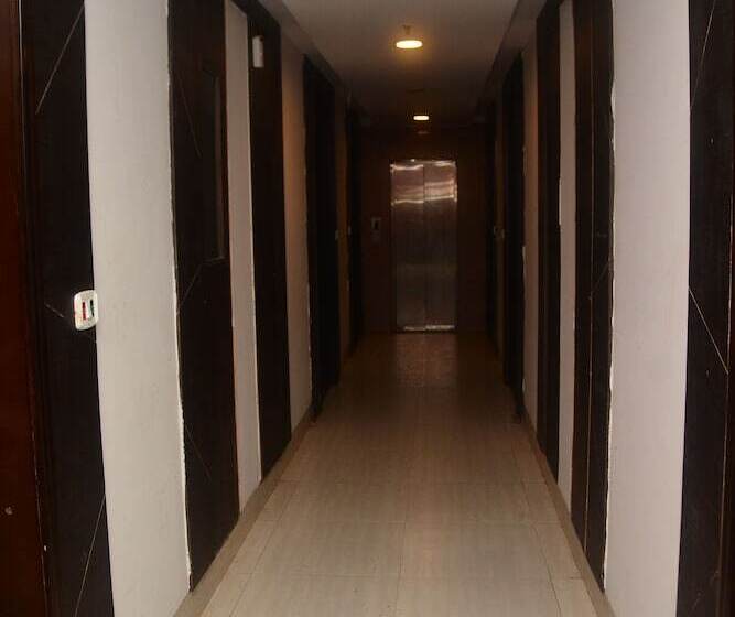 هتل Sai Mukut Service Apartment
