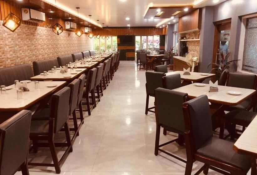 酒店 Satkar