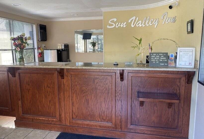 مُتل Sun Valley Inn