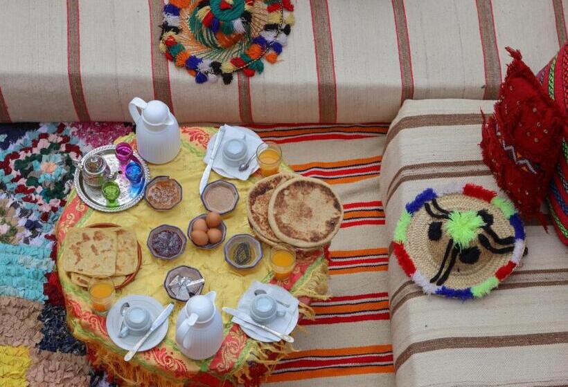 پانسیون Auberge Atlas Tamatertt