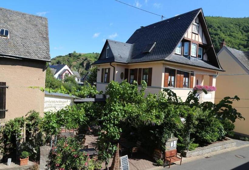 ペンション Ferienweingut Villa Hausmann