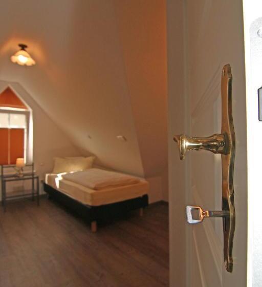 ペンション Ferienweingut Villa Hausmann