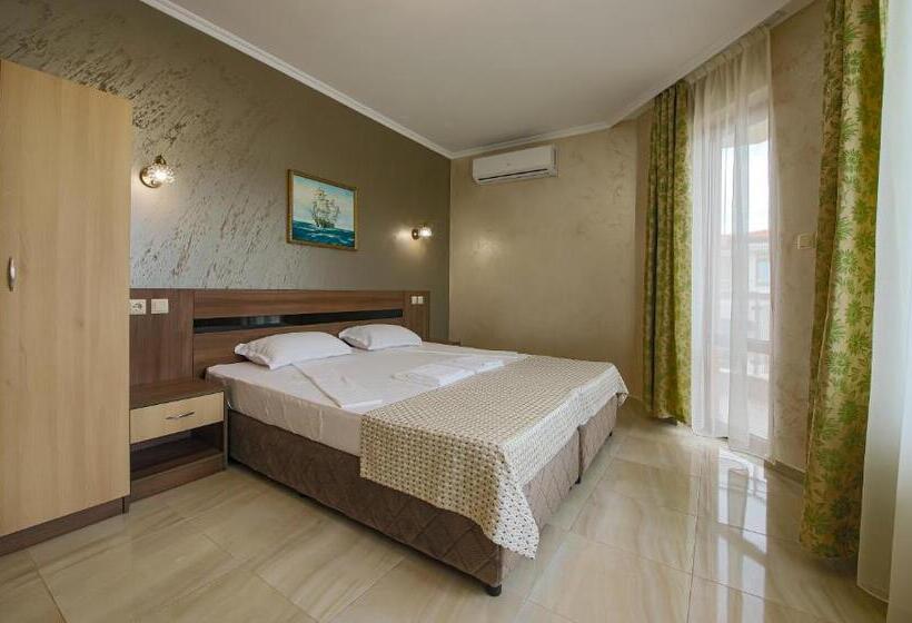پانسیون Guesthouse Phoenix
