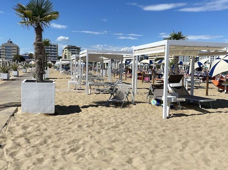 اقامتگاه Costa Rica Bibione Spa
