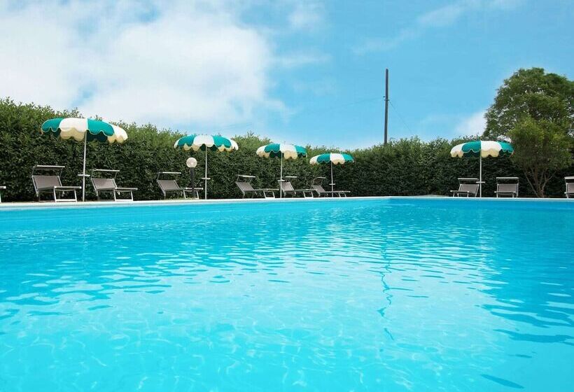 Vintage Apartment In Magione With Swimming Pool