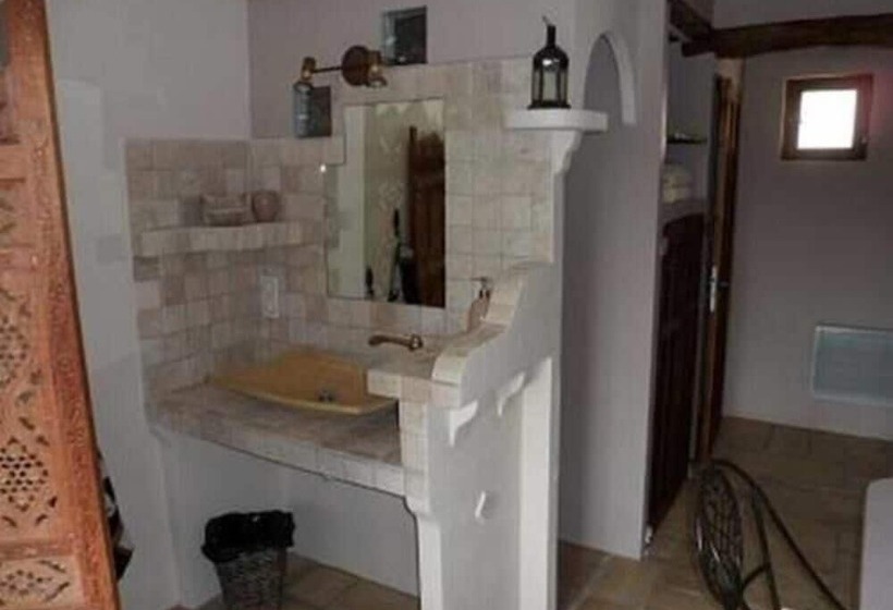 ベッドアンドブレックファースト Les Gites Du Lac   Chambre D Hotes