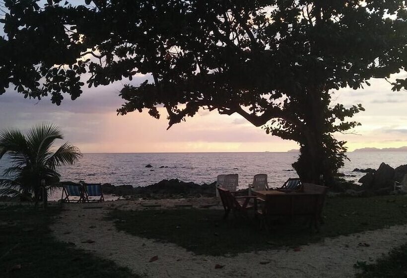 酒店 Kohjum Sea Beach Resort