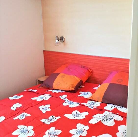 هتل Mobil Homes Deux Chambres
