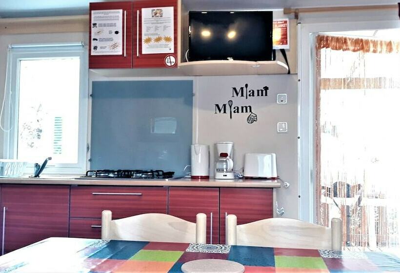 هتل Mobil Homes Deux Chambres