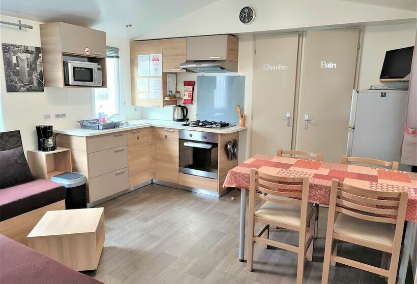 هتل Mobil Homes Deux Chambres