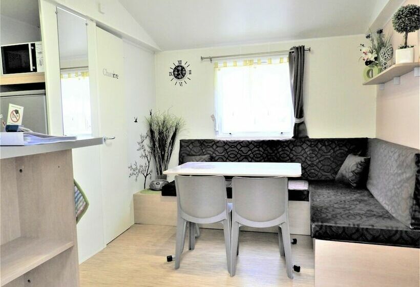 هتل Mobil Homes Deux Chambres