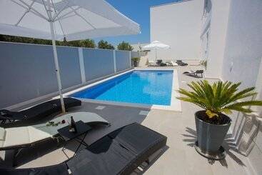 هتل Paradise Punta