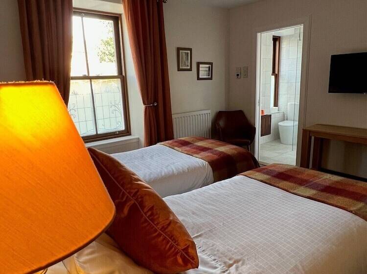پانسیون Fort Charlotte Guest House