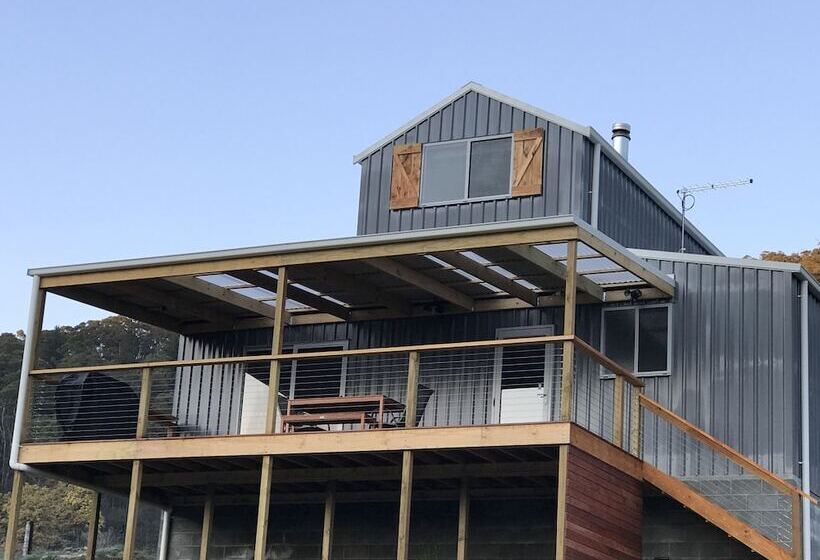 Derby Digs Barn
