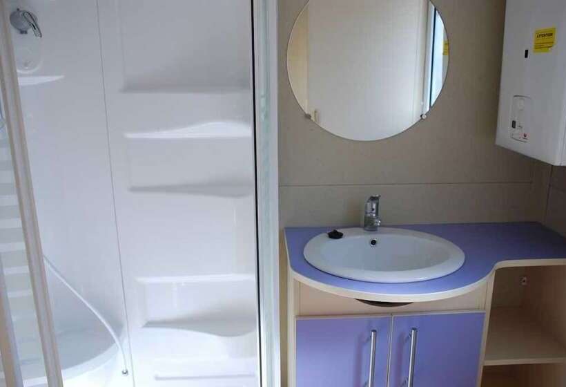 هتل Camping Les Tilleuls Chalets