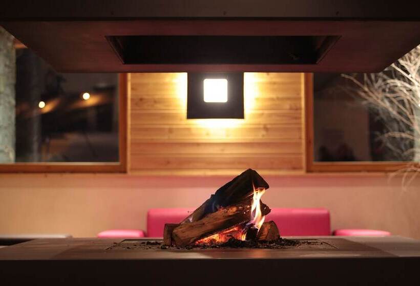 هتل Le Chalet Du Mont Vallon Spa Resort