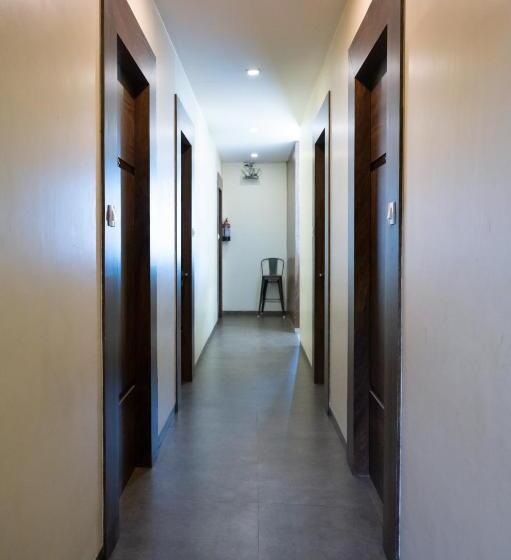 هتل Vijaya Hill View Residency