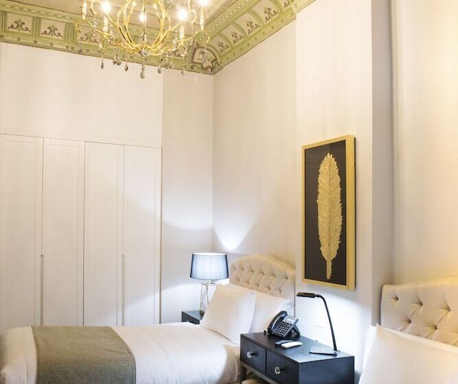 Itza Hotel Boutique Internacional