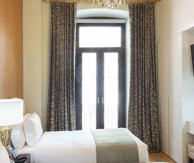 Itza Hotel Boutique Internacional