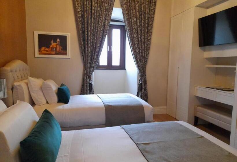 Itza Hotel Boutique Internacional
