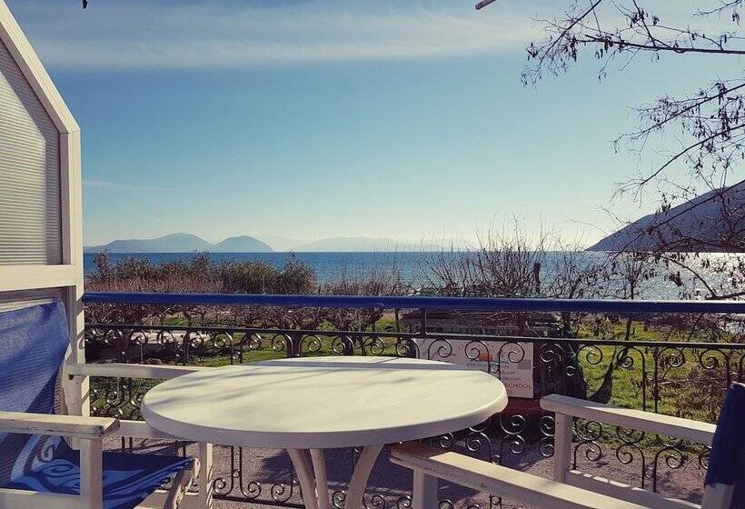 Grand Nefeli Resort