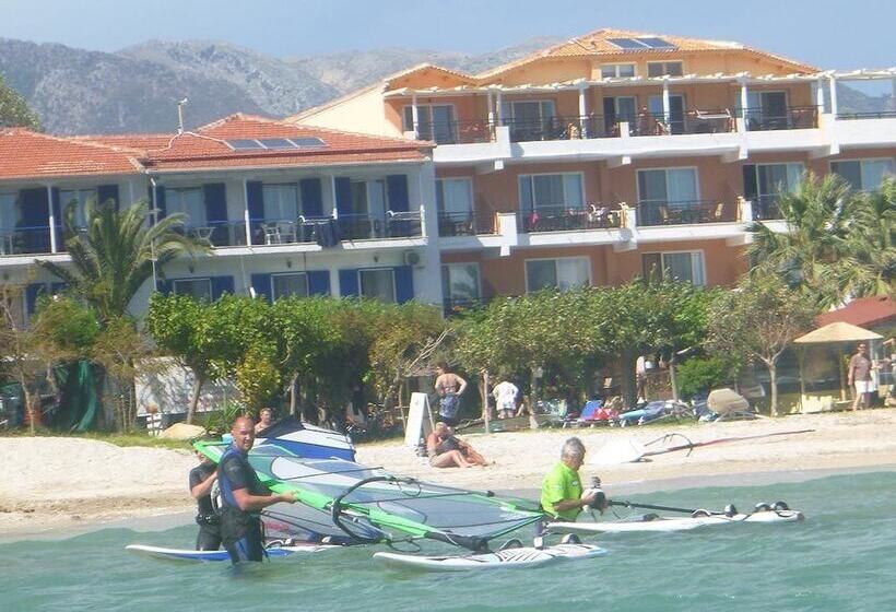 Grand Nefeli Resort