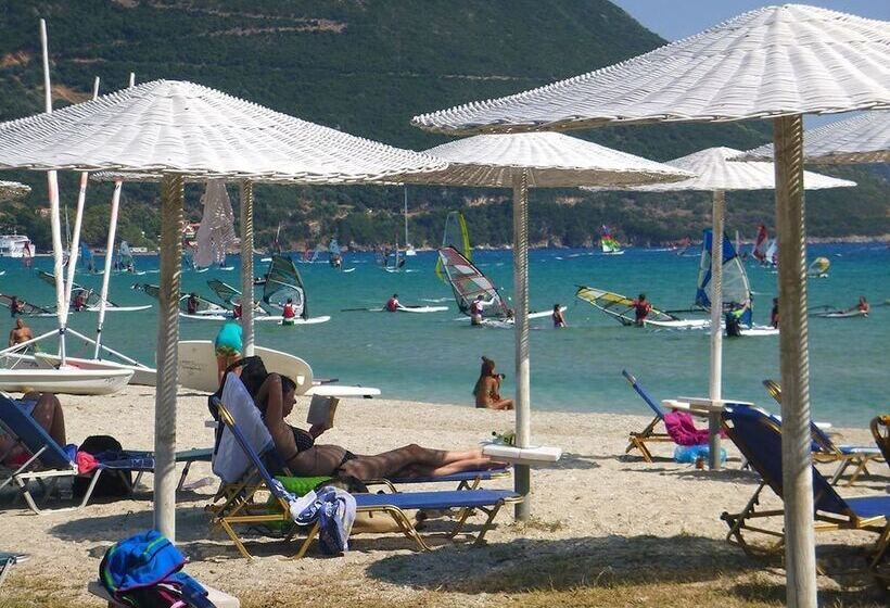 Grand Nefeli Resort