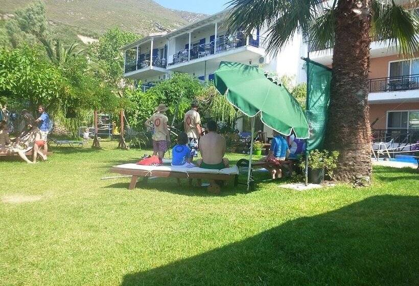 Grand Nefeli Resort
