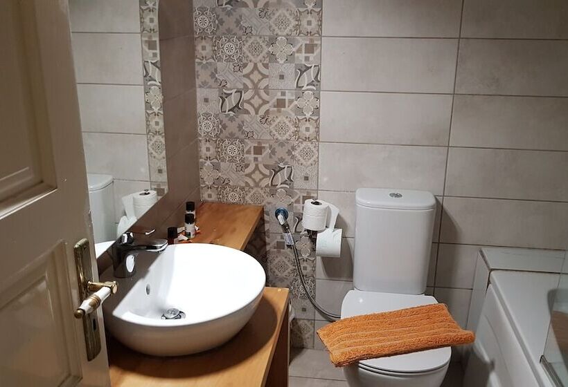 Grand Nefeli Resort