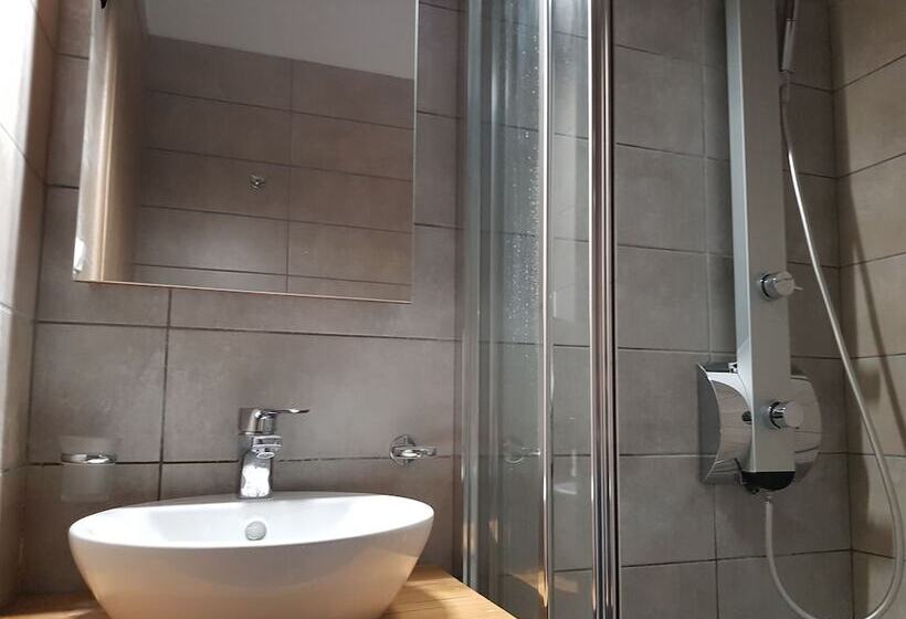 Grand Nefeli Resort