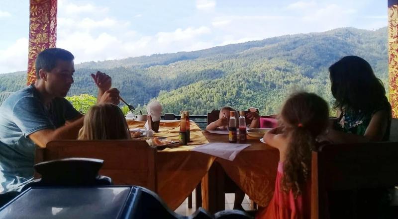 Пансион Aris Homestay And Warung Made