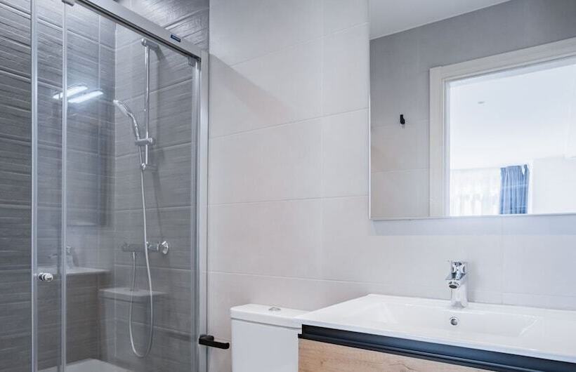 پانسیون Mirotzas And Apartments