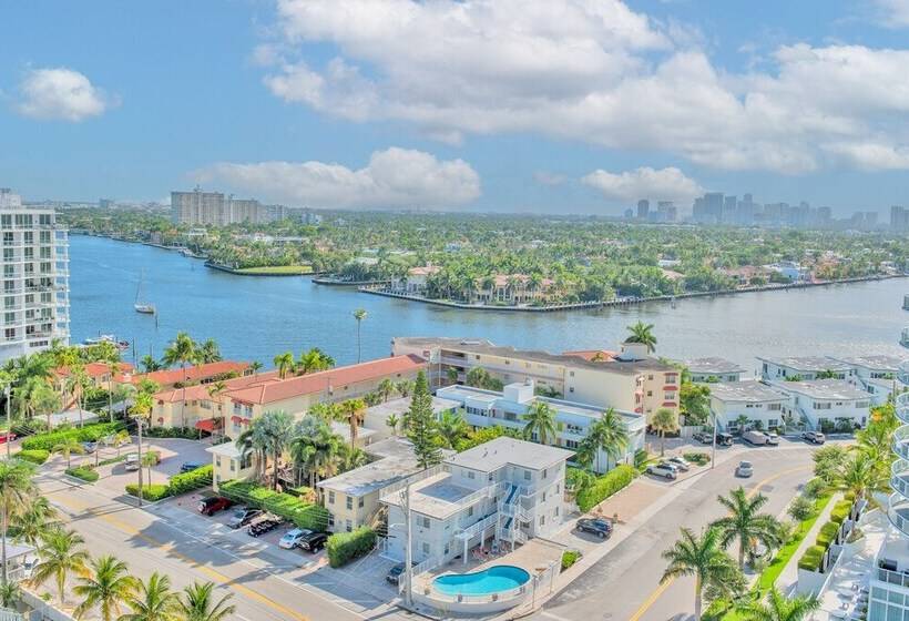 W Fort Lauderdale