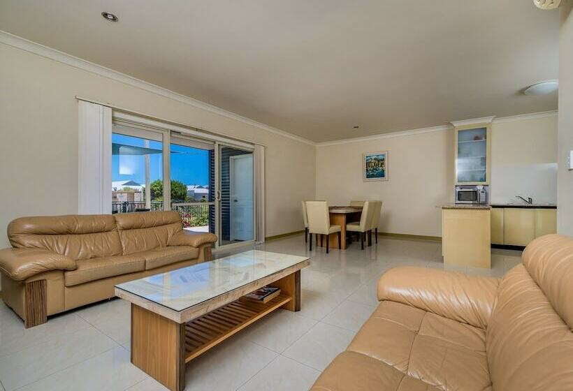 Seafront Unit 50