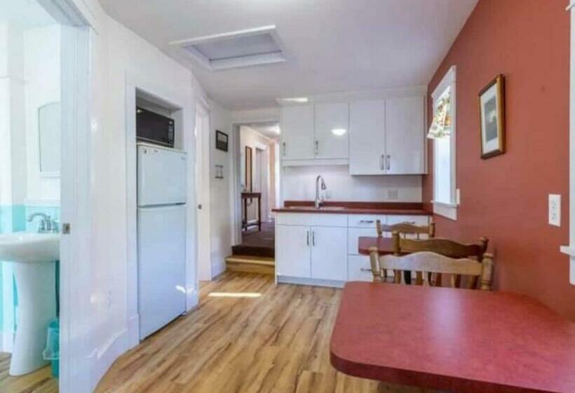 Sunny Home B&b
