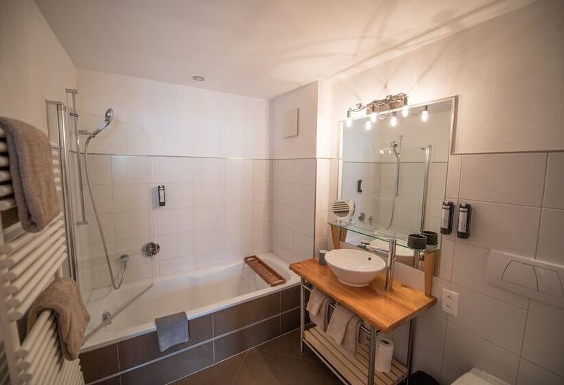 בית מלון כפרי Alpenlodge