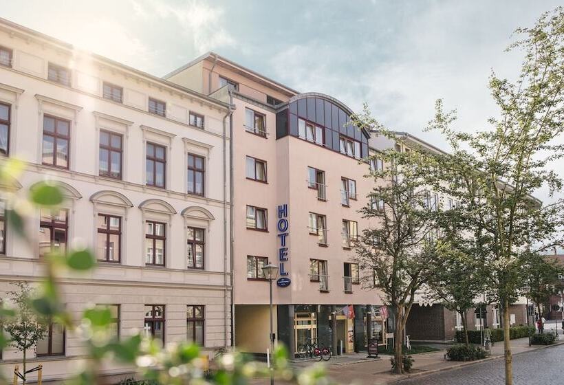 هتل Am Jungfernstieg